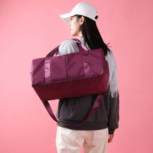 Charger l'image dans la galerie, Fitness Sports Travel Bag Waterproof Duffel Weekender Bag for Women and Men Swim Gym Sholder Bag
