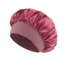 Charger l'image dans la galerie, La Couronne de Soie - Bonnet de Nuit en Satin pour Femme – Le Secret pour des cheveux éclatants au Réveil.
