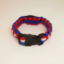 Charger l'image dans la galerie, Bracelet drapeau Haïti fait main.
